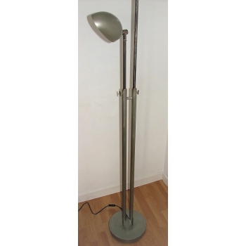 Metalowa lampa podłogowa Modern z lat 80, regulowana wysokość 120–180 cm, ruchome klosze, regulacja natężenia światła, obrotowa podstawa. Stan dobry.